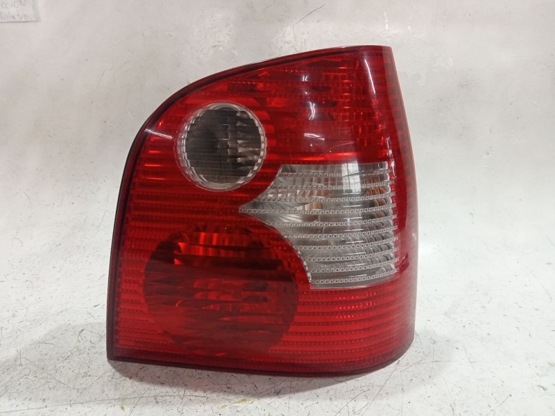 Recambio de piloto trasero izquierdo para volkswagen polo iv (9n_, 9a_) 1.2 referencia OEM IAM 606945096B  