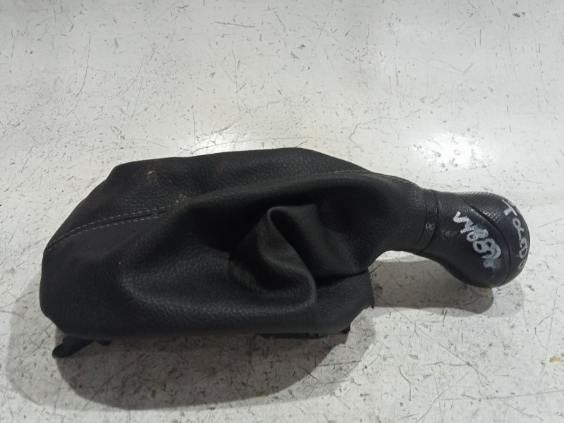Recambio de funda palanca cambio para seat toledo ii (1m2) 1.9 tdi referencia OEM IAM EHUA100027  