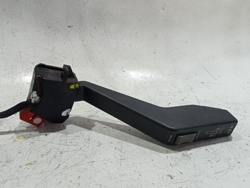 Recambio de mando limpiaparabrisas para iveco iveco camion basurero a1lm01 referencia OEM IAM B883  