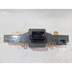 Recambio de boton emergencia para kia carens iii monospace (un) 1.6 crdi 110 referencia OEM IAM   