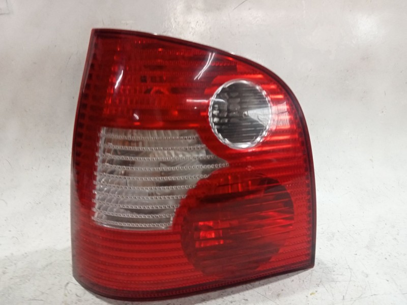 Recambio de piloto trasero izquierdo para volkswagen polo iv (9n_, 9a_) 1.2 referencia OEM IAM 62408L  