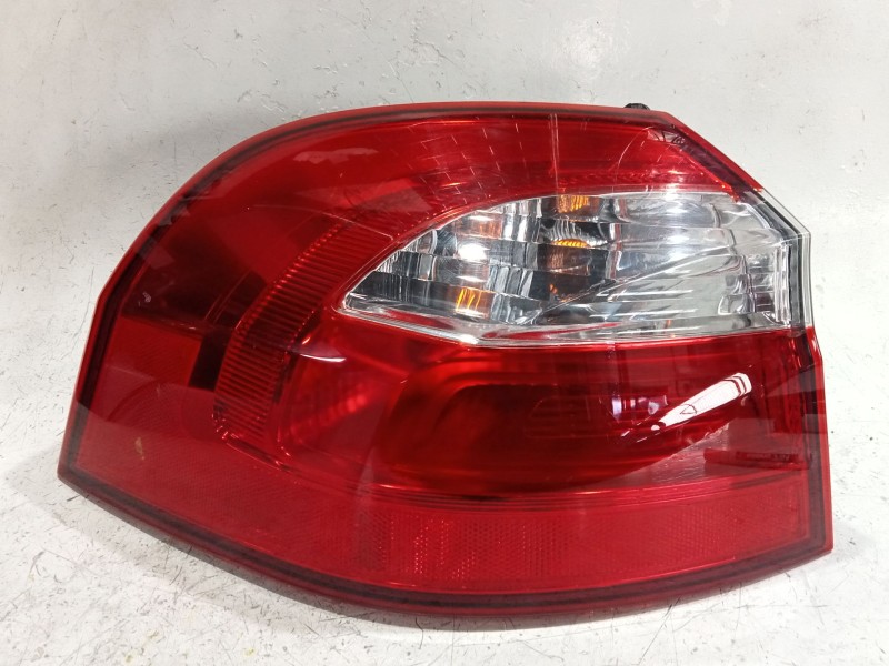 Recambio de piloto trasero izquierdo para kia rio iii (ub) 1.25 cvvt referencia OEM IAM 924011W2  