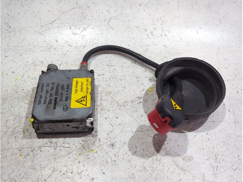 Recambio de centralita faros xenon para volvo v40 familiar (1995) 1.9 di referencia OEM IAM 30859759  