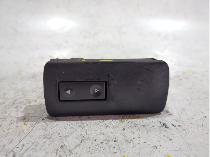 Recambio de mando elevalunas delantero derecho para opel vectra c (z02) 1.9 cdti (f69) referencia OEM IAM 13203022  
