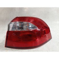 PILOTO TRASERO DERECHO 924021W2 