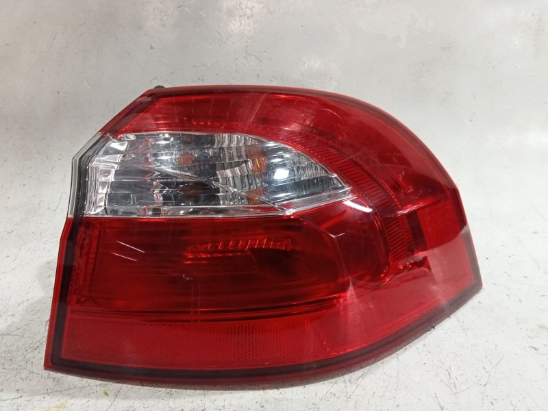 Recambio de piloto trasero derecho para kia rio iii (ub) 1.25 cvvt referencia OEM IAM 924021W2  