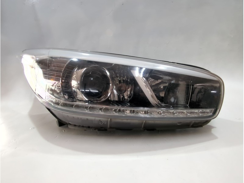 Recambio de faro delantero derecho para kia cee´d (jd) 1.4 crdi 90 referencia OEM IAM R009B2214PY  