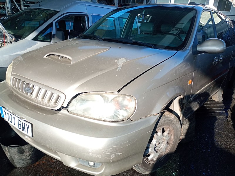 kia carnival ii (gq) del año 2001