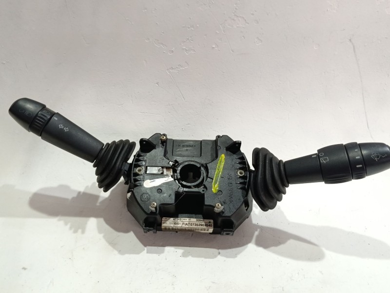 Recambio de mando multifuncion para fiat stilo (192_) 1.6 referencia OEM IAM 07352969540  