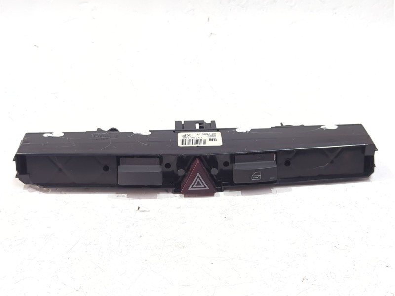 Recambio de botonera emergencia para opel astra h (a04) 1.7 cdti (l48) referencia OEM IAM 13100105  