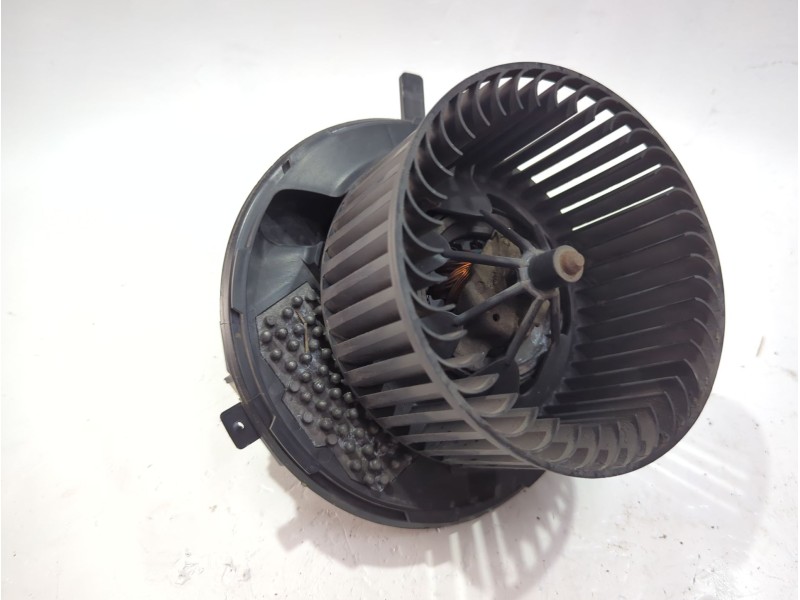 Recambio de motor calefaccion para audi a3 (8p1) 2.0 tdi 16v referencia OEM IAM 997211A  