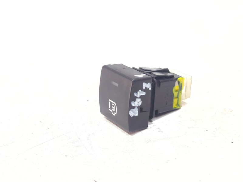 Recambio de boton cierre centralizado para peugeot partner tepee 1.6 hdi / bluehdi 75 referencia OEM IAM 96583098XT  