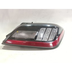 PILOTO TRASERO DERECHO 92406J9600 