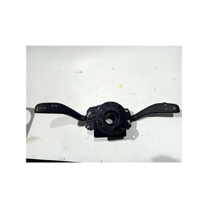 Recambio de mando de luces para volkswagen polo iv (9n3)(04.2005) referencia OEM IAM 204165ATW 6Q959653A  