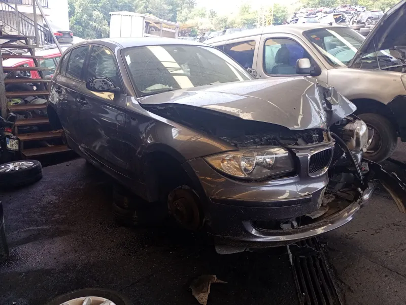 bmw 1 (e81) del año 2008