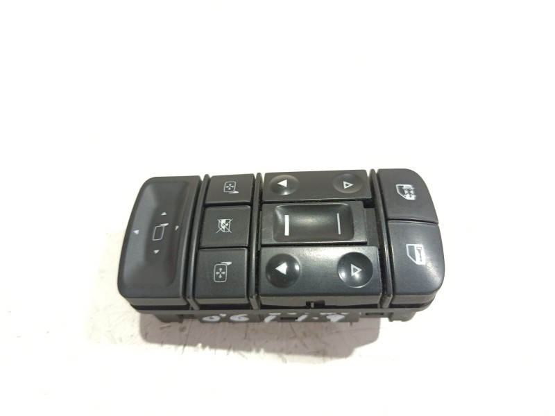 Recambio de mando elevalunas delantero izquierdo para opel vectra c berlina (2002) 1.9 cdti referencia OEM IAM 13224058  