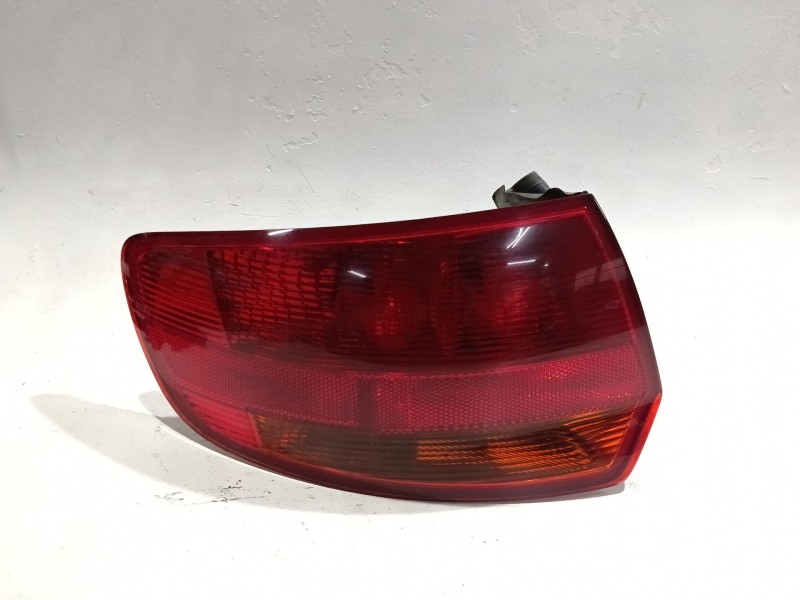 Recambio de piloto trasero izquierdo para audi a3 (8p1)(05.2003) 2.0 tdi 16v referencia OEM IAM 8P4945095C18S  