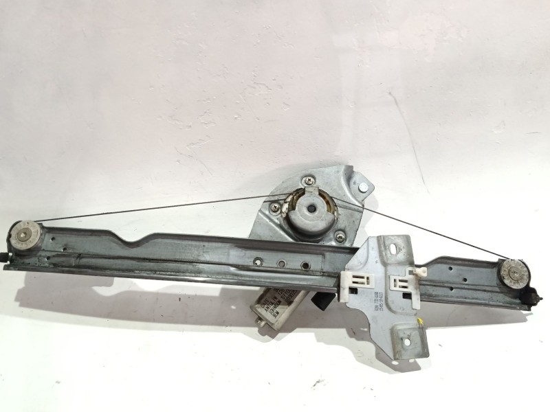 Recambio de mecanismo elevalunas delantero derecho para dacia duster i (2010) 1.5 dci referencia OEM IAM 9030256  