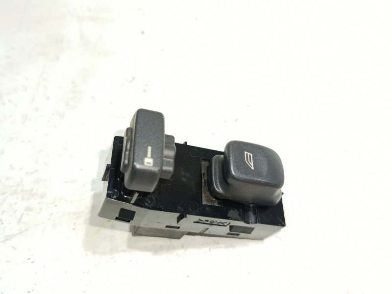 Recambio de mando elevalunas delantero izquierdo para volvo v40 familiar (1995) 1.9 di referencia OEM IAM 30638702  