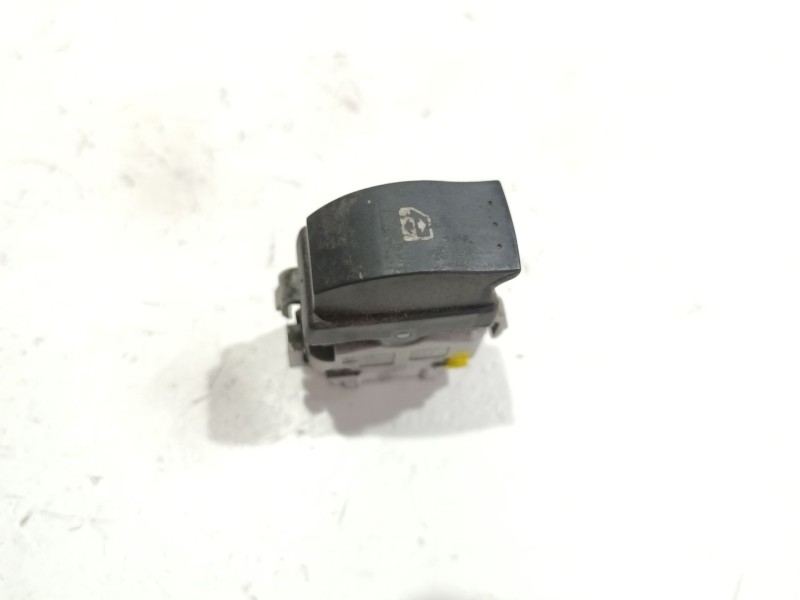 Recambio de mando elevalunas para renault scenic ii (jm)(2003) 1.5 dci (jm0f) referencia OEM IAM 2808202  