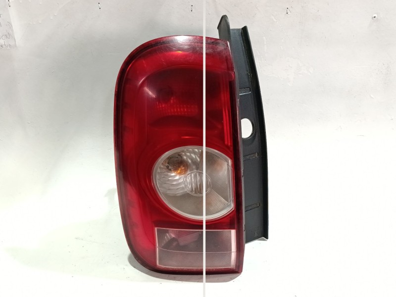 Recambio de piloto trasero izquierdo para dacia duster i (2010) 1.5 dci referencia OEM IAM 265550035R  