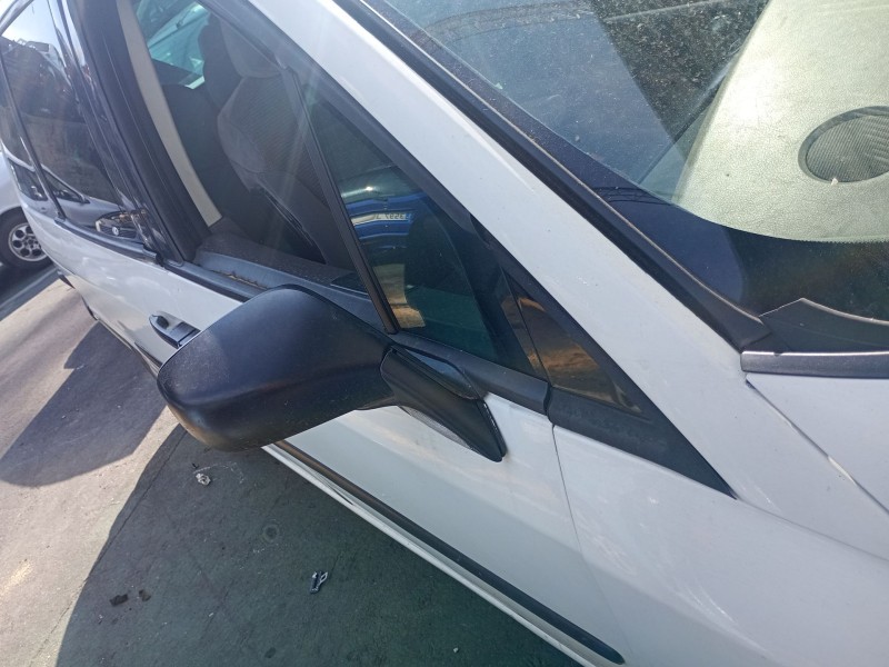 peugeot 807 (eb_) del año 2004