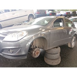 opel astra h (a04) del año 2009