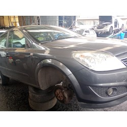 opel astra h (a04) del año 2009