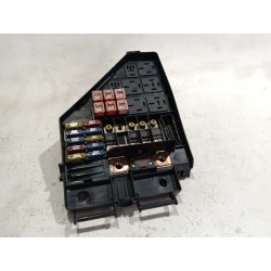 CAJA RELES / FUSIBLES YQE000750R 
