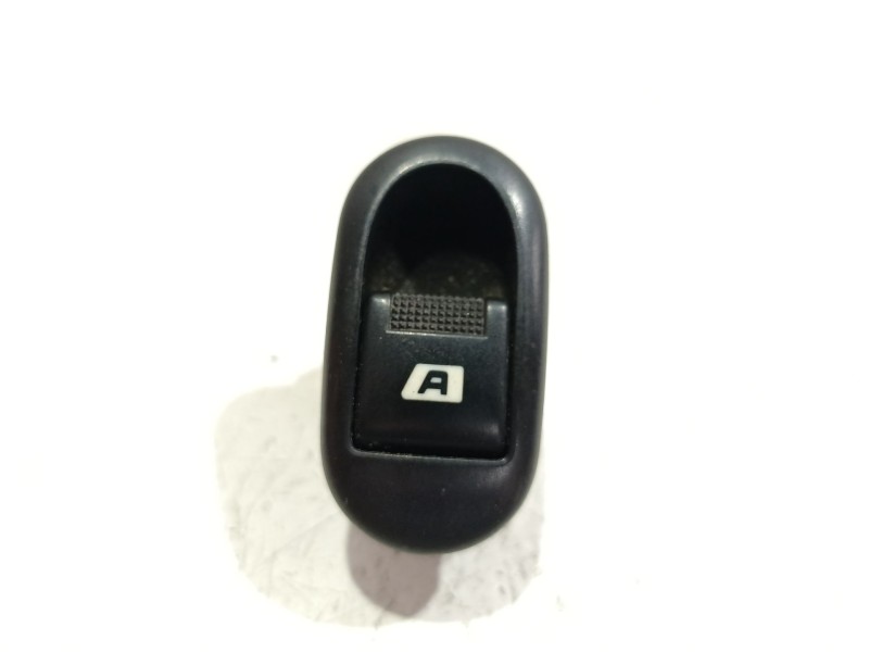 Recambio de mando elevalunas para citroën c3 i (fc_, fn_) 1.4 hdi referencia OEM IAM 96401469XT  