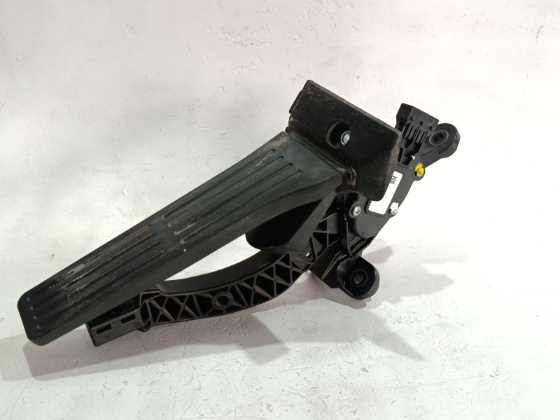 Recambio de potenciometro pedal para kia cee´d (jd) 1.4 crdi 90 referencia OEM IAM A10032700A  