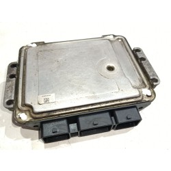 Recambio de centralita inyeccion para renault master ii furgoneta (fd) 2.5 dci referencia OEM IAM 0281011940  