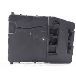 CAJA RELES / FUSIBLES 8200306437 