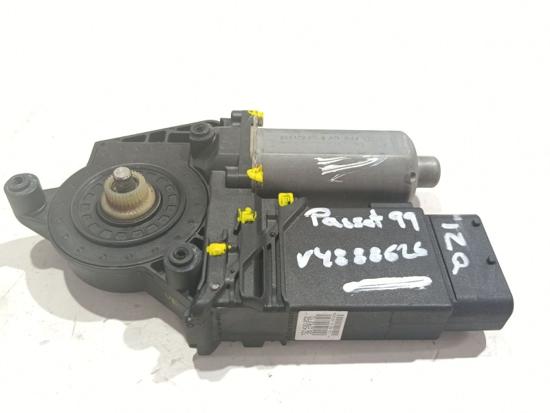 Recambio de motor elevalunas delantero izquierdo para volkswagen passat b5 (3b2) 1.9 tdi referencia OEM IAM 0130821695  