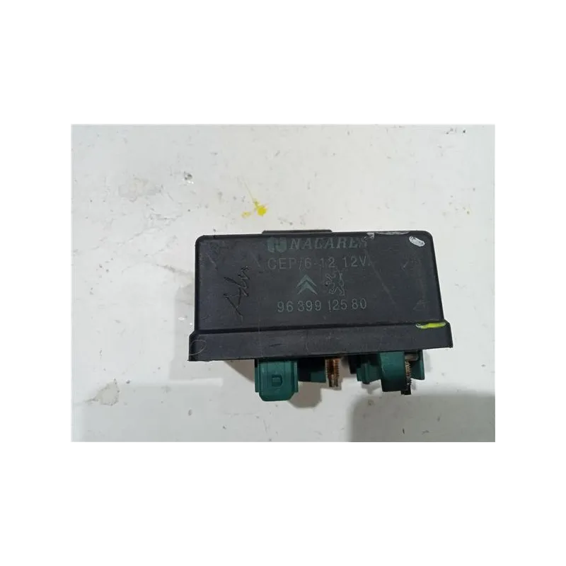 Recambio de caja precalentamiento para citroën xsara berlina (1997) 1.9 td referencia OEM IAM 9639912580  