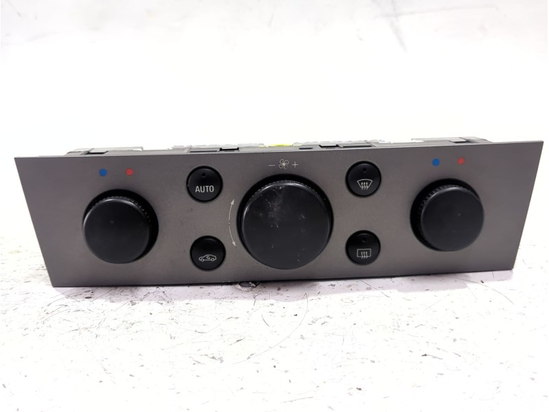 Recambio de mando climatizador para opel vectra c gts (z02) 1.9 cdti (f68) referencia OEM IAM 13138196  