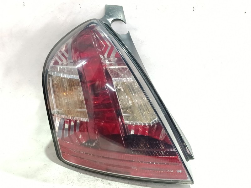 Recambio de piloto trasero izquierdo para fiat stilo (192_) 1.6 referencia OEM IAM 46823706  