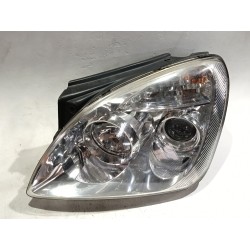 Recambio de faro delantero izquierdo para kia carens iii monospace (un) 1.6 crdi 110 referencia OEM IAM 921011D0L  