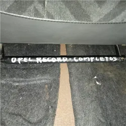 Recambio de juego asientos para opel rekord d 1.9 referencia OEM IAM JUEGO DE ASIENTOS COMPLETOS  