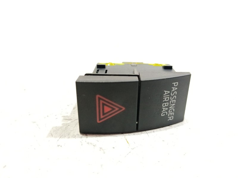 Recambio de boton emergencia para skoda rapid (nh3, nk3, nk6) 1.6 tdi referencia OEM IAM 5ja953507B  