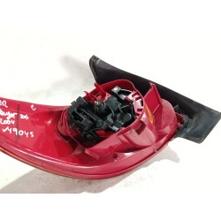 Recambio de piloto trasero derecho para peugeot 206 hatchback (2a/c) 1.4 i referencia OEM IAM 2563  