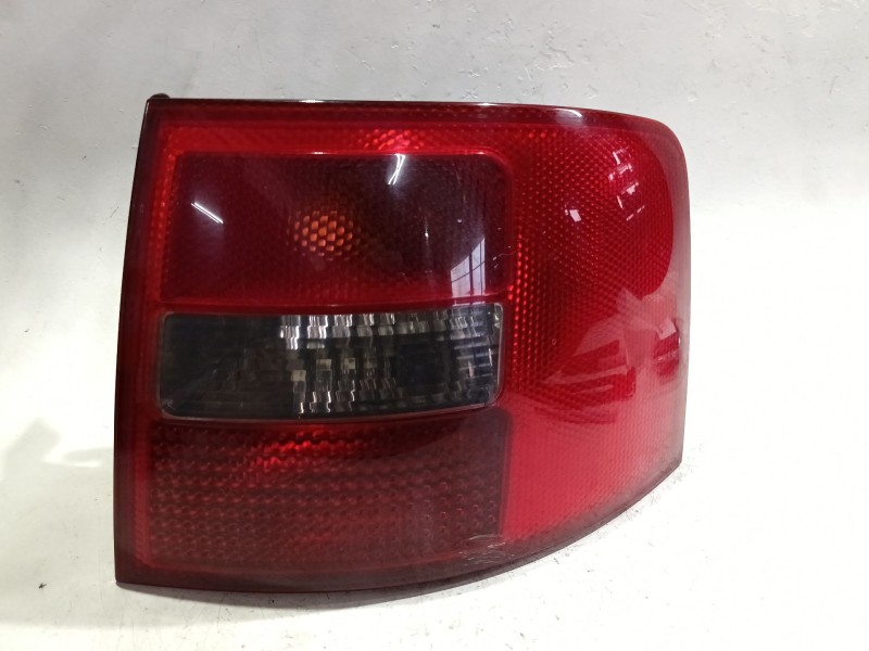 Recambio de piloto trasero derecho para audi allroad c5 (4bh) 2.5 tdi quattro referencia OEM IAM 4B9945096F  