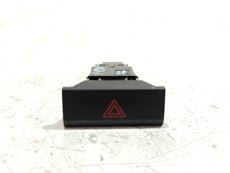 Recambio de boton emergencia para seat ibiza iv sc (6j1, 6p5) 1.4 tdi referencia OEM IAM 953235B  
