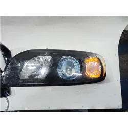 Recambio de faro delantero izquierdo para volvo s40 berlina (2003) 2.0 d referencia OEM IAM 087731118L  