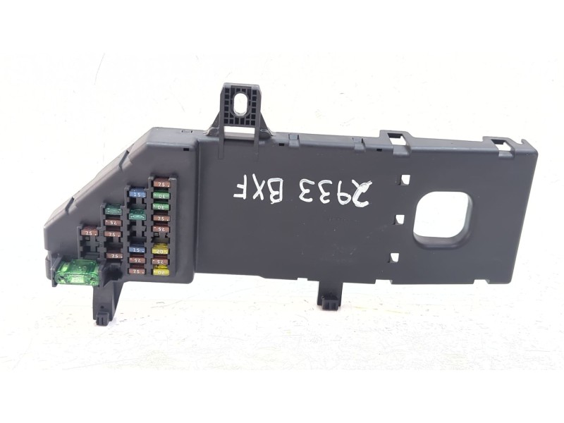 Recambio de caja reles / fusibles para opel vectra b berlina (1995) 2.2 dti 16v referencia OEM IAM 24443147  