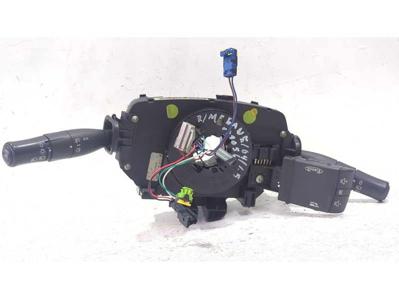Recambio de mando multifuncion para renault megane ii (bm0/1_, cm0/1_) 1.5 dci referencia OEM IAM 61835909  