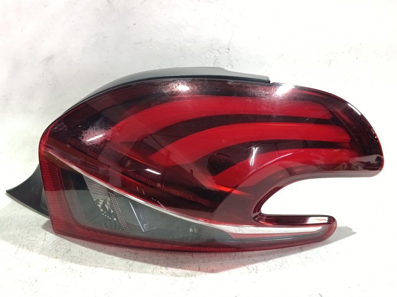 Recambio de piloto trasero derecho para peugeot 208 i (ca_, cc_) 1.2 vti 82 referencia OEM IAM 98256011800  