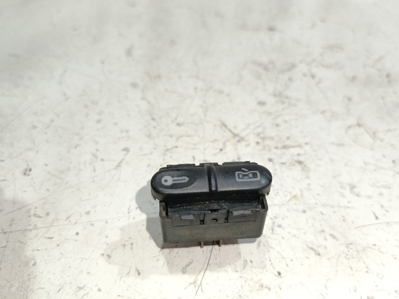 Recambio de boton cierre centralizado para seat ibiza ii (6k1) 1.9 sdi referencia OEM IAM 6H0952125A  