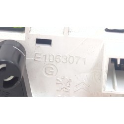 Recambio de mando climatizador para peugeot 208 i (ca_, cc_) 1.2 vti 82 referencia OEM IAM E1063071  