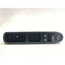MANDO ELEVALUNAS DELANTERO IZQUIERDO 24UZ0019 